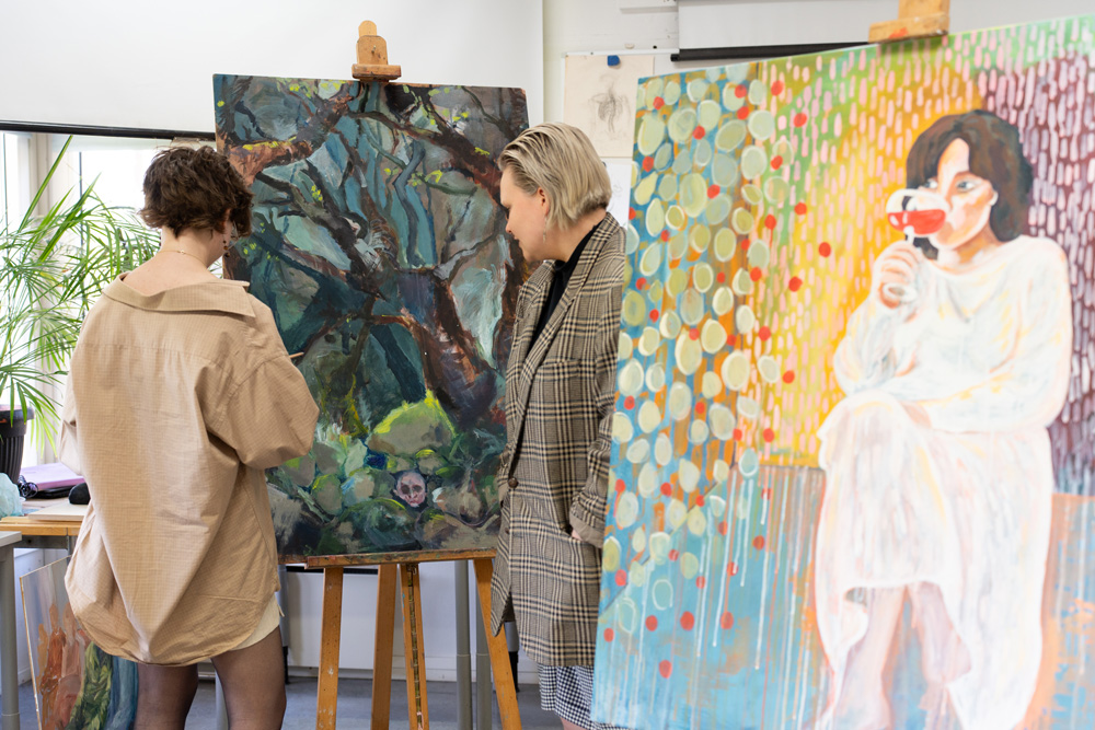 Koulutukset: Median ja taiteen opinnot